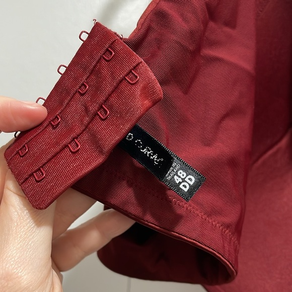 Torrid Curve Smoothing Bra 48DD - Picture 5 of 6